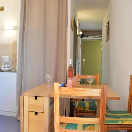 Apartment Mediterranee 4 Apartman *